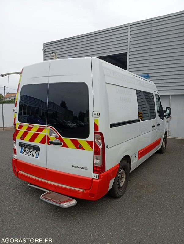 EH-025-LT - Roulant - RENAULT MASTER - VASP - 363 000 Kms - Ambulance: photos 3 EH-025-LT - Roulant - RENAULT MASTER - VASP - 363 000 Kms - Ambulance: photos 3