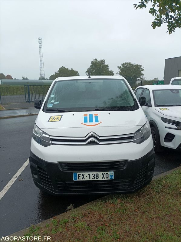 EX-138-XQ - Roulant - CITROEN JUMPY SPACE TOURER - VP - 244 327 Kms - Minibus, Transport de personnes: photos 3 EX-138-XQ - Roulant - CITROEN JUMPY SPACE TOURER - VP - 244 327 Kms - Minibus, Transport de personnes: photos 3