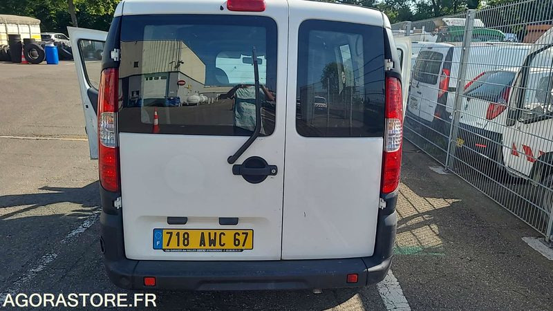 FIAT DOBLO CARGO - 2007 - 98427KM - 718 AWC 67 - Fourgonnette: photos 4 FIAT DOBLO CARGO - 2007 - 98427KM - 718 AWC 67 - Fourgonnette: photos 4