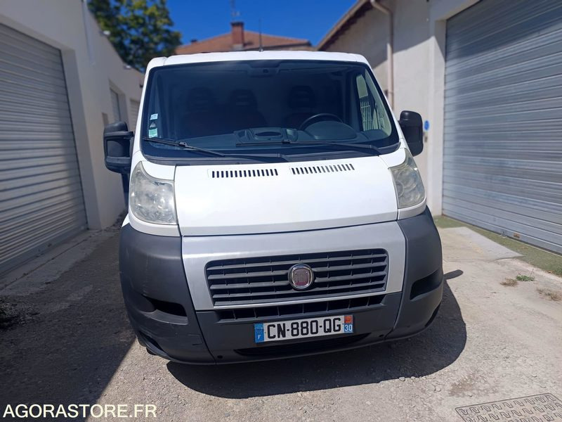 FIAT DUCATO 2.0 115CV - 2012 - 232100KMS - Fourgon utilitaire: photos 2 FIAT DUCATO 2.0 115CV - 2012 - 232100KMS - Fourgon utilitaire: photos 2
