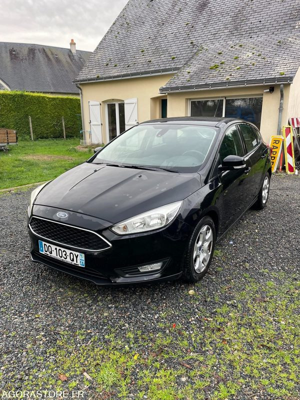 FORD-FOCUS-2015-170332KMS - Voiture: photos 4 FORD-FOCUS-2015-170332KMS - Voiture: photos 4