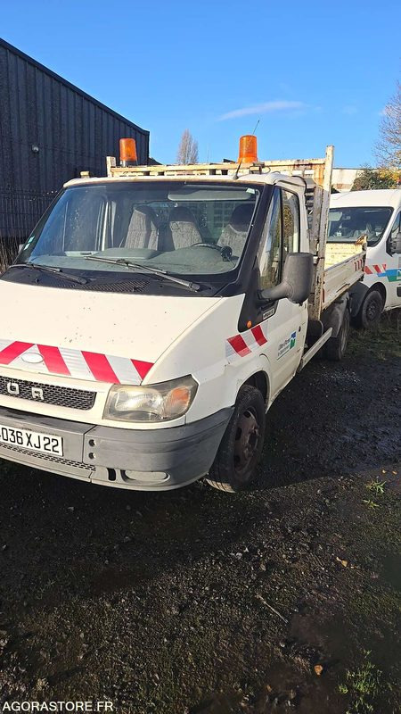 FORD TRANSIT BENNE - 2004 - 197373 KM - 4036-XJ-22 - Utilitaire benne: photos 1 FORD TRANSIT BENNE - 2004 - 197373 KM - 4036-XJ-22 - Utilitaire benne: photos 1