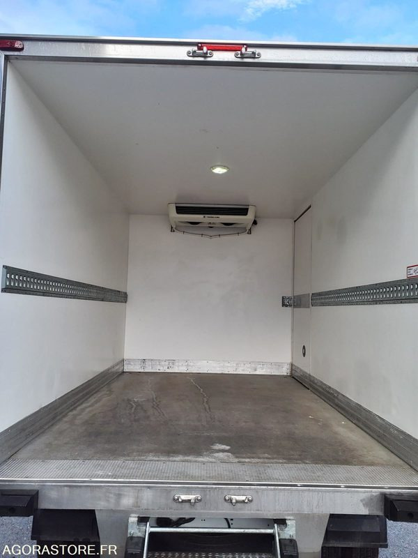 FORD TRANSIT CHASSIS CABINE- 2019- 115879KM - Utilitaire frigorifique: photos 5 FORD TRANSIT CHASSIS CABINE- 2019- 115879KM - Utilitaire frigorifique: photos 5