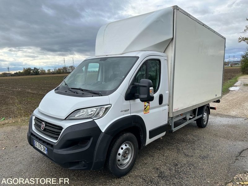 FOURGON - FIAT - DUCATO CAISSE 20m3 HAYON - 2018 / 108.000 KM - Fourgon utilitaire: photos 2 FOURGON - FIAT - DUCATO CAISSE 20m3 HAYON - 2018 / 108.000 KM - Fourgon utilitaire: photos 2