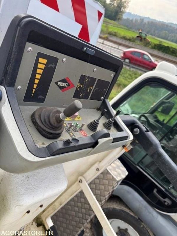 FOURGON NACELLE RENAULT MASTER ET NACELLE VERSALIFT 11.3 M 2019 110329 KM - Camion avec nacelle: photos 2 FOURGON NACELLE RENAULT MASTER ET NACELLE VERSALIFT 11.3 M 2019 110329 KM - Camion avec nacelle: photos 2