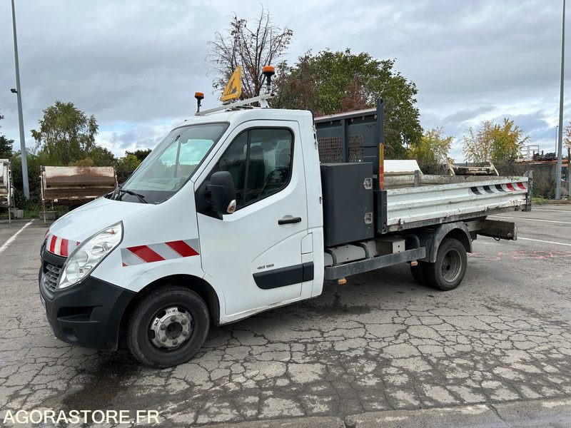 FOURGON RENAULT MASTER BENNE - 3 PLACES - 2014 / 207 458 KM (00947-M23950) - Utilitaire benne: photos 1 FOURGON RENAULT MASTER BENNE - 3 PLACES - 2014 / 207 458 KM (00947-M23950) - Utilitaire benne: photos 1