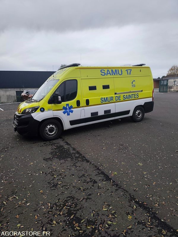 Fiat Ducato ambulance réformée 2020 - 278637kms - Ambulance: photos 1 Fiat Ducato ambulance réformée 2020 - 278637kms - Ambulance: photos 1