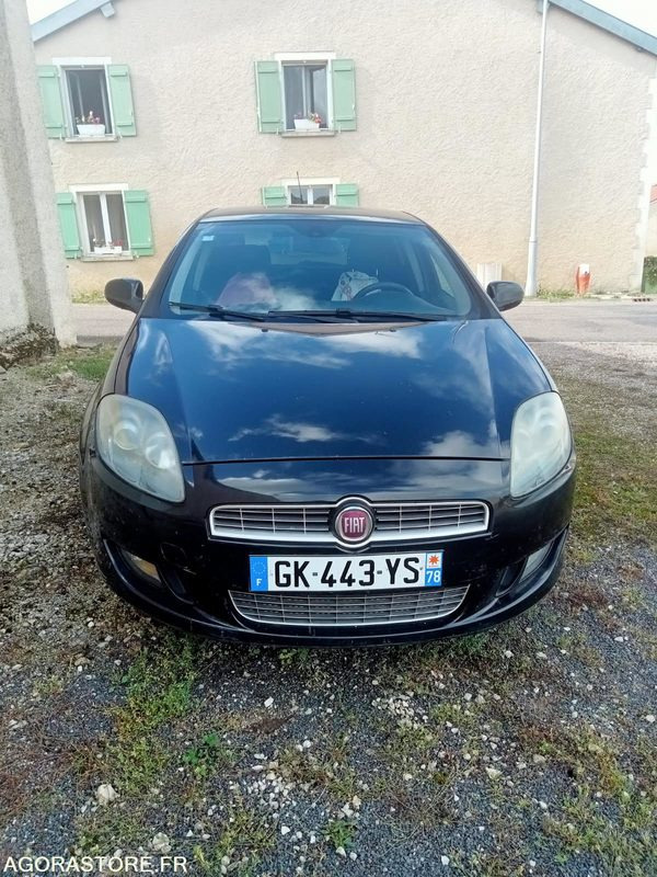 Fiat bravo 1 er mise en circulation 2010 - Voiture: photos 1 Fiat bravo 1 er mise en circulation 2010 - Voiture: photos 1