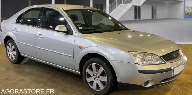 Ford Mondeo 1.8I - 125 GHIA .CT-OK passé et accepté pour 2 ans - Voiture: photos 4 Ford Mondeo 1.8I - 125 GHIA .CT-OK passé et accepté pour 2 ans - Voiture: photos 4