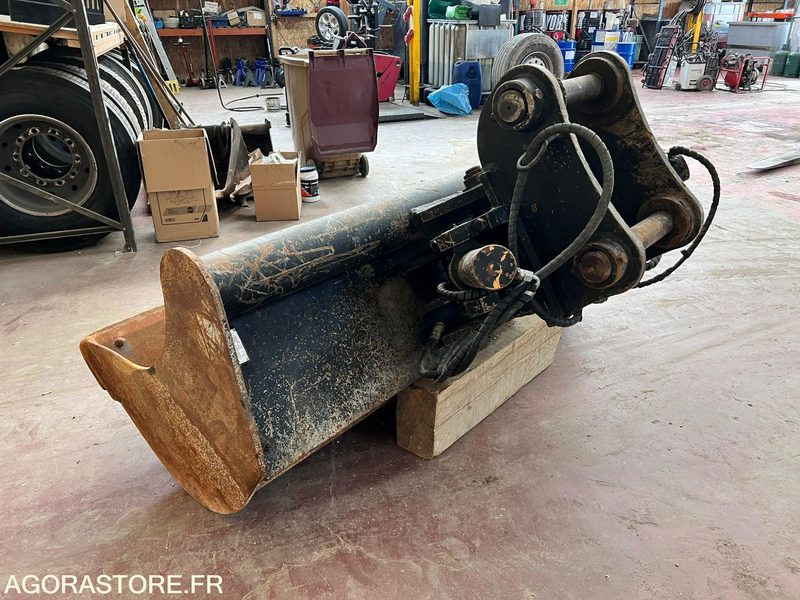 Godet de curage orientable tilt 2m THIERE pour pelle de 20T - Année 2011 - Matériel de chantier: photos 5 Godet de curage orientable tilt 2m THIERE pour pelle de 20T - Année 2011 - Matériel de chantier: photos 5