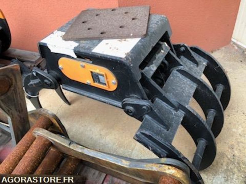 Grappin NEUF fixe sans rotation pour pelle 3 à 6 T - Matériel de chantier: photos 1 Grappin NEUF fixe sans rotation pour pelle 3 à 6 T - Matériel de chantier: photos 1