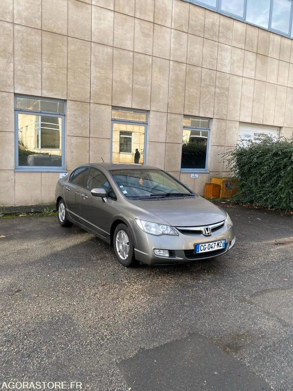 HONDA CIVIC HYBRIDE 2008 - Voiture: photos 3 HONDA CIVIC HYBRIDE 2008 - Voiture: photos 3