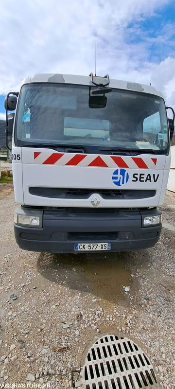 HYDROCUREUR RIVARD RENAULT 2006 CK577XS (VENTE UNIQUEMENT EXPORT) - Camion hydrocureur: photos 4 HYDROCUREUR RIVARD RENAULT 2006 CK577XS (VENTE UNIQUEMENT EXPORT) - Camion hydrocureur: photos 4