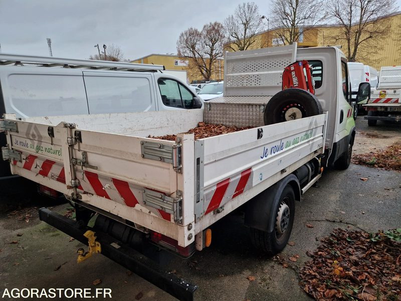 IVECO 35S14N BENNE BASCULANTE + GRUE - 2021 / 45910 KM (GA548QX) - Utilitaire benne: photos 4 IVECO 35S14N BENNE BASCULANTE + GRUE - 2021 / 45910 KM (GA548QX) - Utilitaire benne: photos 4