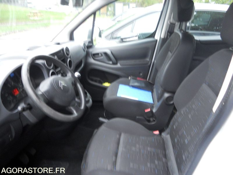 LOT 4 SLT - CITROEN BERLINGO - Voiture: photos 5 LOT 4 SLT - CITROEN BERLINGO - Voiture: photos 5