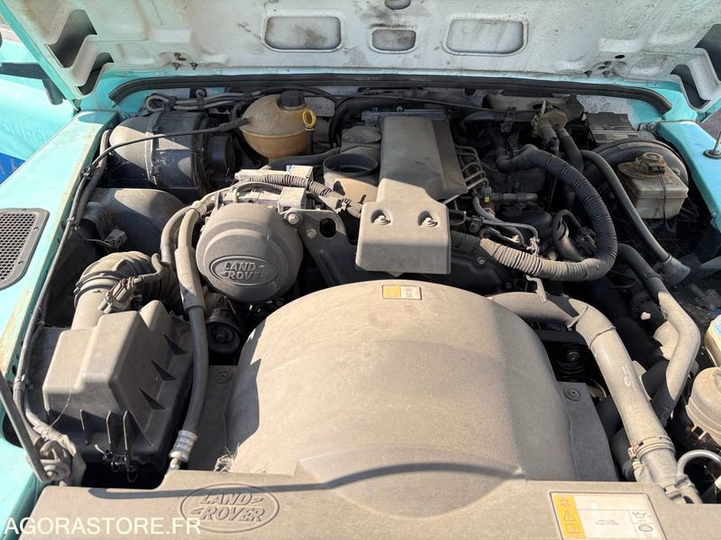 Land Rover Defender BW-587-VJ Mini Combiné Export Exclusivement - Pick-up: photos 5 Land Rover Defender BW-587-VJ Mini Combiné Export Exclusivement - Pick-up: photos 5