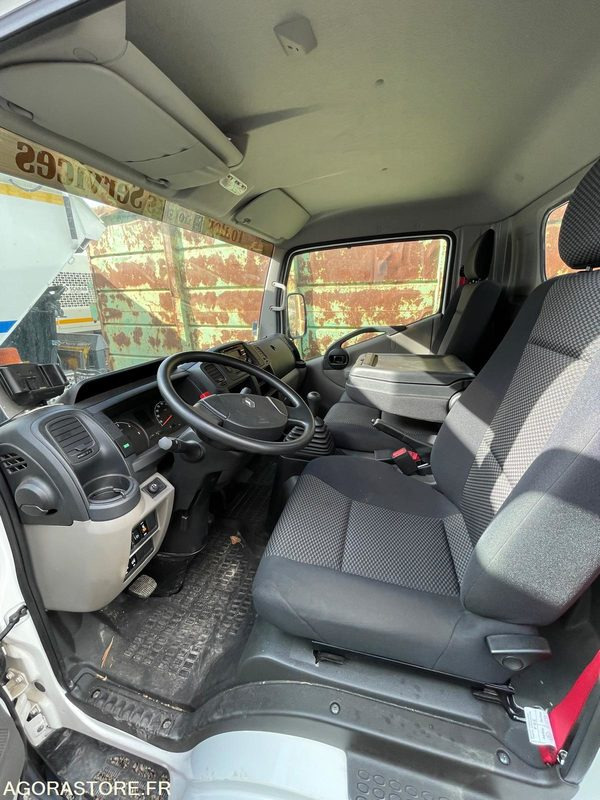 Laveuse de rue - Balayeuse de voirie: photos 3 Laveuse de rue - Balayeuse de voirie: photos 3