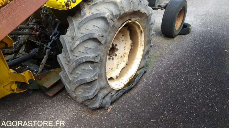 MASSEY FERGUSSIN 6445 DYNA-6 - 2008 - 6022kms - Tracteur agricole: photos 5 MASSEY FERGUSSIN 6445 DYNA-6 - 2008 - 6022kms - Tracteur agricole: photos 5