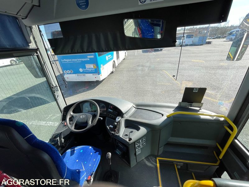 MERCEDES INTOURO M12,98m N°083227 - Minibus, Transport de personnes: photos 5 MERCEDES INTOURO M12,98m N°083227 - Minibus, Transport de personnes: photos 5