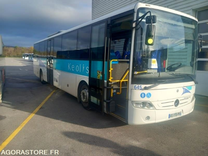 MERCEDES INTOURO N°083146 - Bus scolaire: photos 1 MERCEDES INTOURO N°083146 - Bus scolaire: photos 1