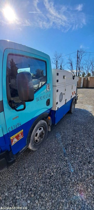 MINI COMBINE BAROCLEAN/RENAULT 2009 AB415YQ (VENTE UNIQUEMENT EXPORT) - Camion hydrocureur: photos 3 MINI COMBINE BAROCLEAN/RENAULT 2009 AB415YQ (VENTE UNIQUEMENT EXPORT) - Camion hydrocureur: photos 3