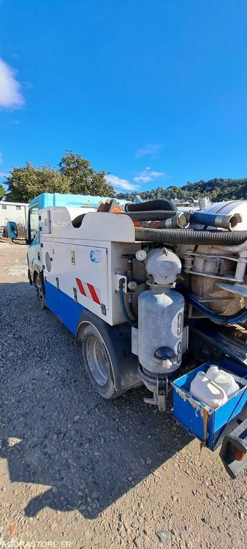 MINI COMBINE BAROCLEAN/RENAULT 2009 AB415YQ (VENTE UNIQUEMENT EXPORT) - Camion hydrocureur: photos 5 MINI COMBINE BAROCLEAN/RENAULT 2009 AB415YQ (VENTE UNIQUEMENT EXPORT) - Camion hydrocureur: photos 5