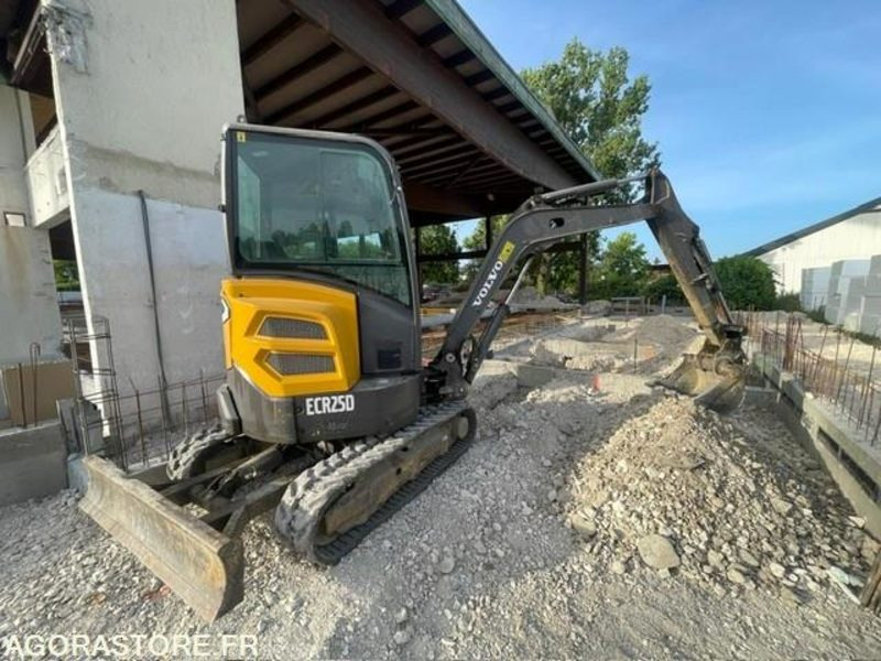 MINI-PELLE VOLVO ECR25D 2016 4700 HEURES - Pelle: photos 4 MINI-PELLE VOLVO ECR25D 2016 4700 HEURES - Pelle: photos 4