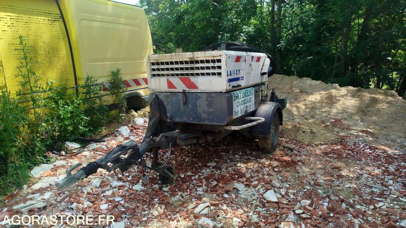 Machine a chape Lancy - TM2500 - 2385heures - Matériel de chantier: photos 4 Machine a chape Lancy - TM2500 - 2385heures - Matériel de chantier: photos 4