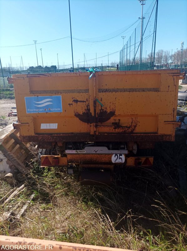 Remorque multi-caisson à bras Guima Gourdon - Machine agricole: photos 1 Remorque multi-caisson à bras Guima Gourdon - Machine agricole: photos 1