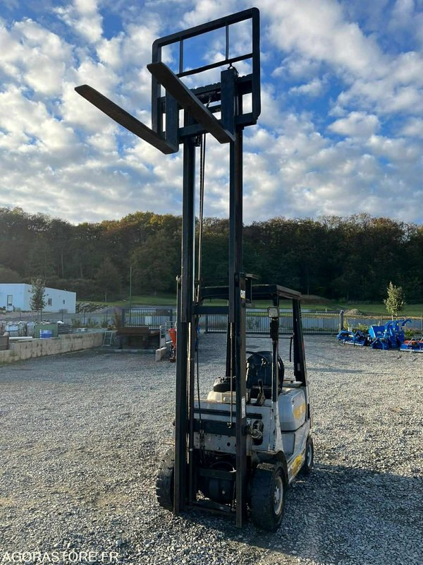 Caterpillar chariot élévateur diesel - Matériel de manutention: photos 4 Caterpillar chariot élévateur diesel - Matériel de manutention: photos 4