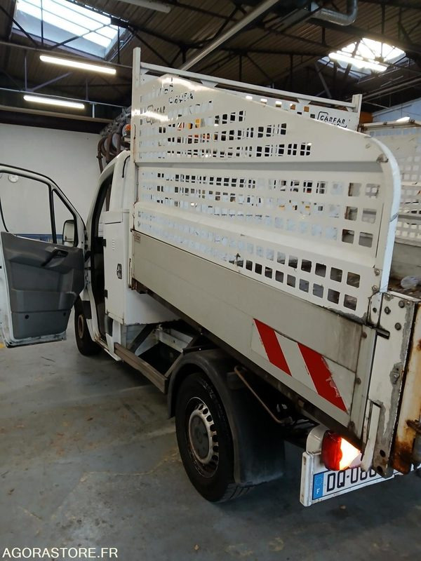 Mercedes sprinter ANNEE 2015 BOITE AUTO - Utilitaire benne: photos 3 Mercedes sprinter ANNEE 2015 BOITE AUTO - Utilitaire benne: photos 3