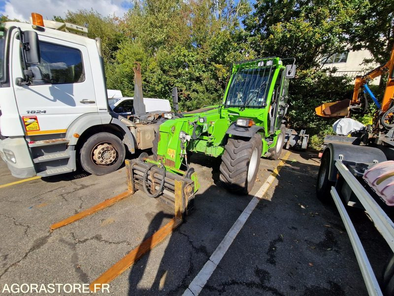 Merlo TF 42.7 CS - 2018 - 4931 - FB681VE - Chariot télescopique: photos 2 Merlo TF 42.7 CS - 2018 - 4931 - FB681VE - Chariot télescopique: photos 2