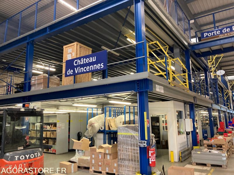 Mezzanine métallique 2 niveaux - Outil/ Équipement: photos 3 Mezzanine métallique 2 niveaux - Outil/ Équipement: photos 3