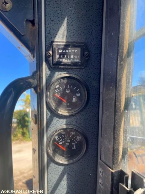 Mini chargeur à pneu Mustang SL2041 - Chargeuse: photos 2 Mini chargeur à pneu Mustang SL2041 - Chargeuse: photos 2