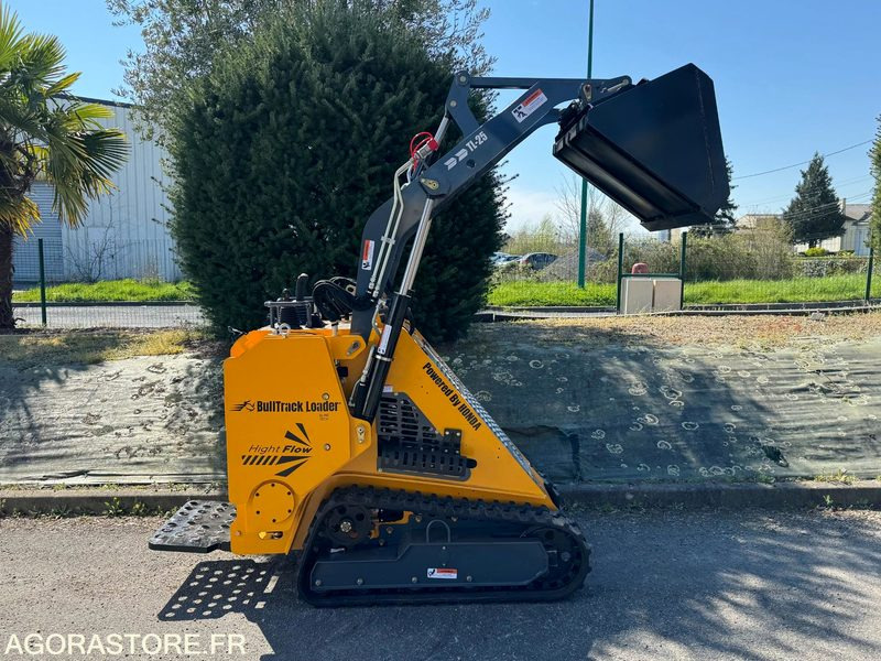 Mini chargeuse porte outils à chenilles moteur Honda 22CV. - Chargeuse compacte sur chenilles: photos 1 Mini chargeuse porte outils à chenilles moteur Honda 22CV. - Chargeuse compacte sur chenilles: photos 1