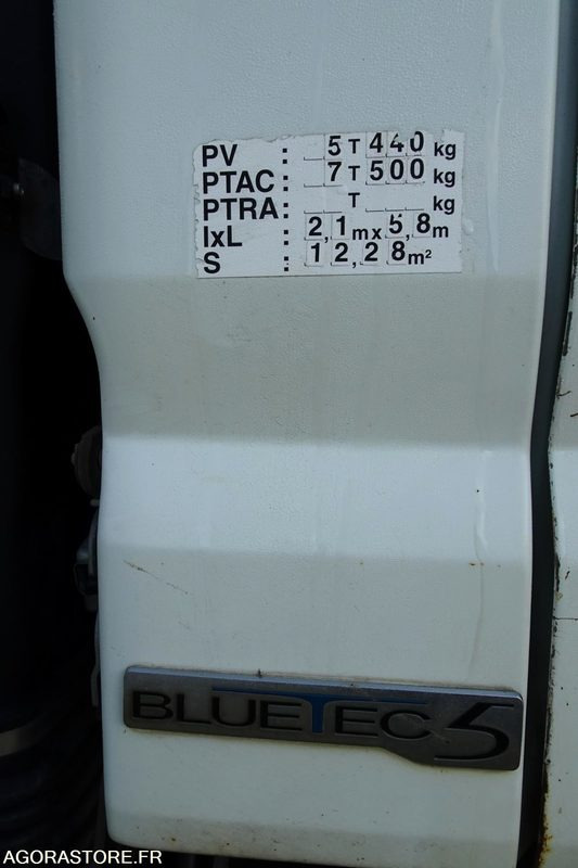 Mitsubishi Fuso - Benne à ordures ménagères: photos 4 Mitsubishi Fuso - Benne à ordures ménagères: photos 4