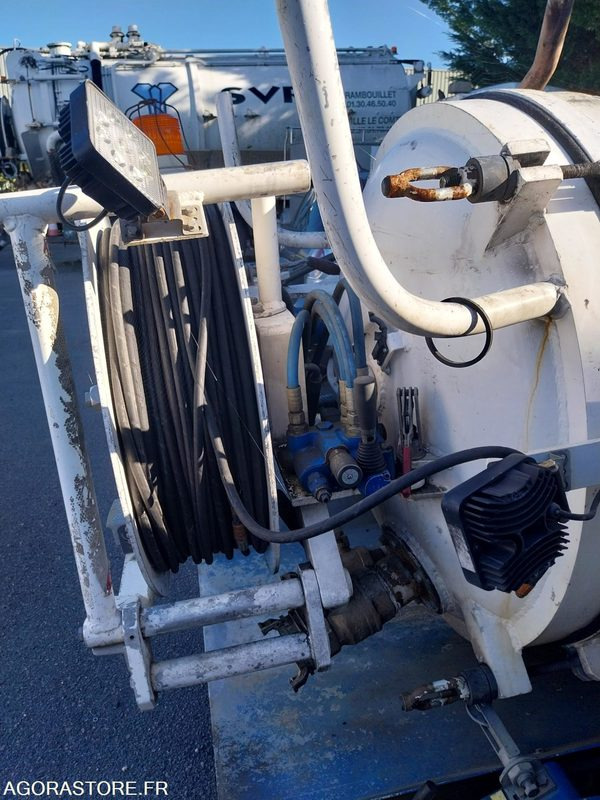 NISSAN Cabstar 3T5 BAROCLEAN 2011 (400 000Km) NON ROULANT EXPORT EXCLUSIVEMENT - Camion hydrocureur: photos 5 NISSAN Cabstar 3T5 BAROCLEAN 2011 (400 000Km) NON ROULANT EXPORT EXCLUSIVEMENT - Camion hydrocureur: photos 5