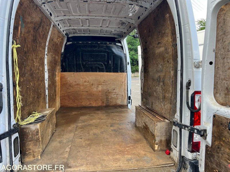 NISSAN MASTER NV400 2.3 DCI 145CH L2H2 PACK - 2018 - 171 805km - Fourgon utilitaire: photos 3 NISSAN MASTER NV400 2.3 DCI 145CH L2H2 PACK - 2018 - 171 805km - Fourgon utilitaire: photos 3