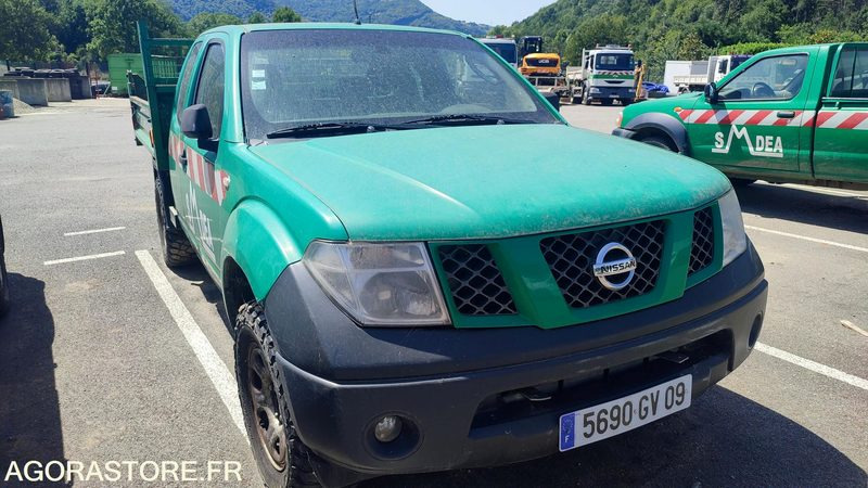 Nissan Pick-up Benne - Fourgon plateau: photos 4 Nissan Pick-up Benne - Fourgon plateau: photos 4