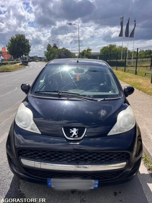 PEUGEOT 107 1.4 HDI TRENDY - Voiture: photos 1 PEUGEOT 107 1.4 HDI TRENDY - Voiture: photos 1