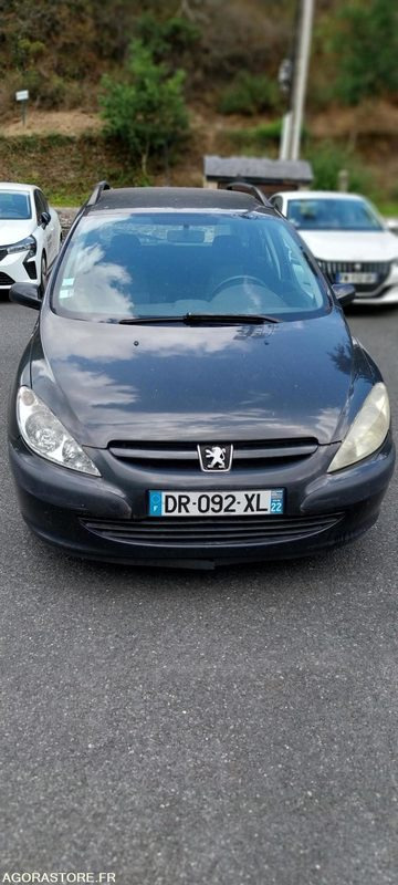 PEUGEOT 307 SW - Voiture break: photos 1 PEUGEOT 307 SW - Voiture break: photos 1