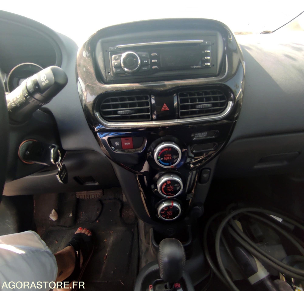 Voiture PEUGEOT ION - ACTIVE: photos 10