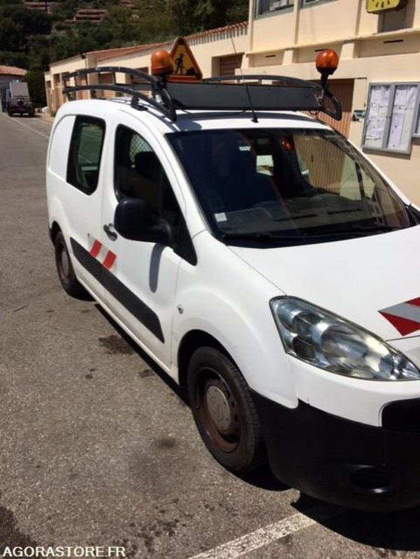 PEUGEOT PARTNER HDI 16 (B9) - Fourgonnette: photos 5 PEUGEOT PARTNER HDI 16 (B9) - Fourgonnette: photos 5