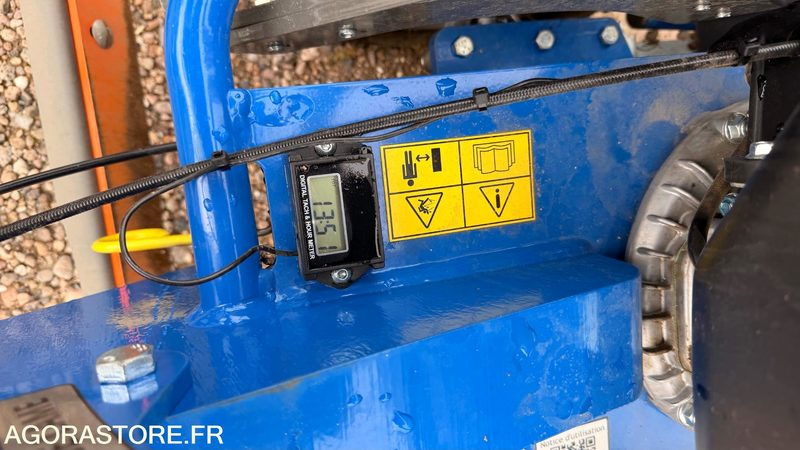 POGET RDT 60 RABOT DESHERBEUR TRACTÉ - Matériel de jardinage: photos 4 POGET RDT 60 RABOT DESHERBEUR TRACTÉ - Matériel de jardinage: photos 4