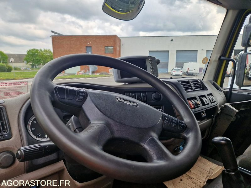 PORTEUR BOM 12T DAF FAUN - 2012 - 257 530 KM - Benne à ordures ménagères: photos 2 PORTEUR BOM 12T DAF FAUN - 2012 - 257 530 KM - Benne à ordures ménagères: photos 2