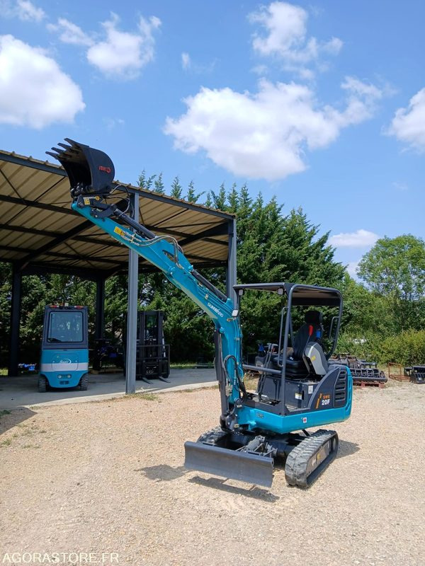 Pelle SUNWARD SWE20F canopy Neuve - Mini pelle: photos 2 Pelle SUNWARD SWE20F canopy Neuve - Mini pelle: photos 2