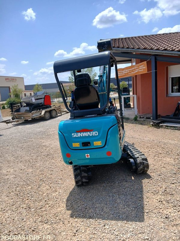 Pelle SUNWARD SWE20F canopy Neuve - Mini pelle: photos 4 Pelle SUNWARD SWE20F canopy Neuve - Mini pelle: photos 4