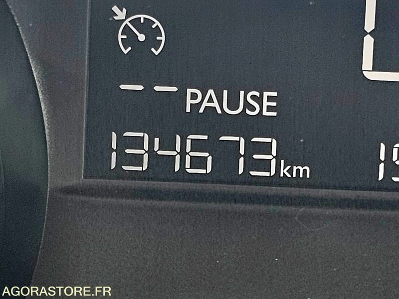 Voiture Peugeot 208 - 2014 - 134673km - DH425TX: photos 8