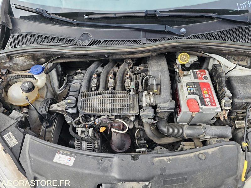 Voiture Peugeot 208 - 2014 - 134673km - DH425TX: photos 13