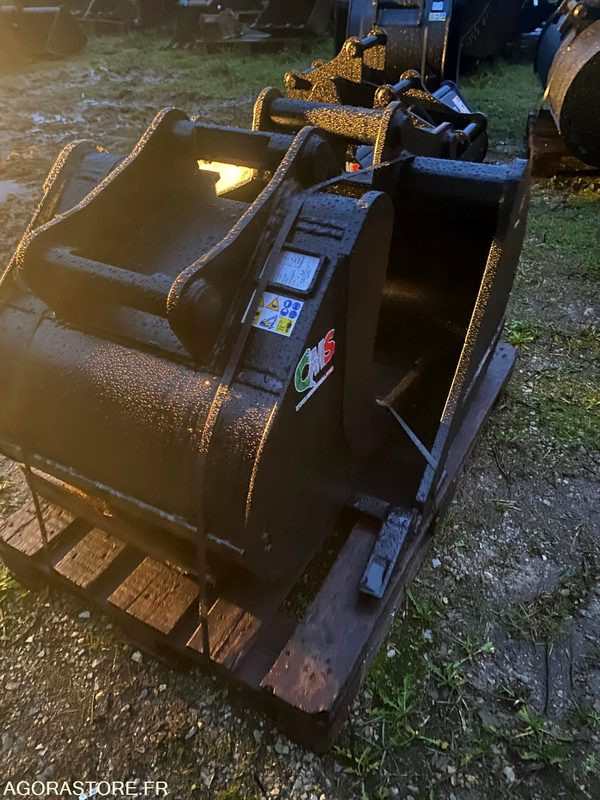 1 Godet 800mm CR70 NEUF - Pièces de rechange pour Engins de chantier: photos 4 1 Godet 800mm CR70 NEUF - Pièces de rechange pour Engins de chantier: photos 4